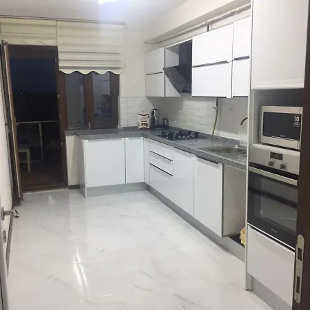 Sawa United No 5 * בורסה